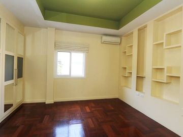 4 Bedroom House for sale at 