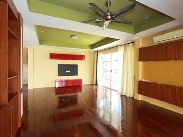 4 Bedroom House for sale at 