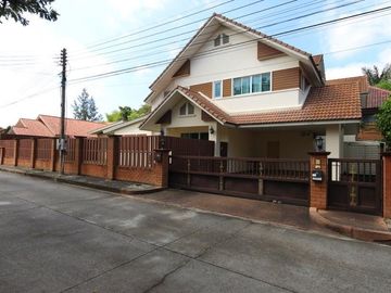 4 Bedroom House for sale at 