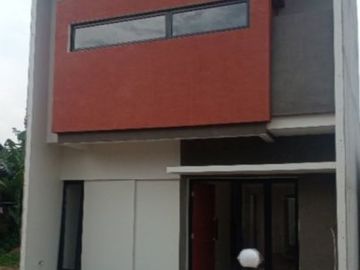 Rumah 2lantai setrategis di sawangan di Pancoran Mas Depok