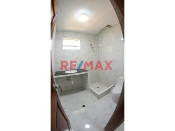 🌟 ¡Oportunidad Única en Sullana! 🏡

¿Buscas una espaciosa y confortable casa para hacerla tu hogar? ¡No busques más! Presentamos una encantadora pro