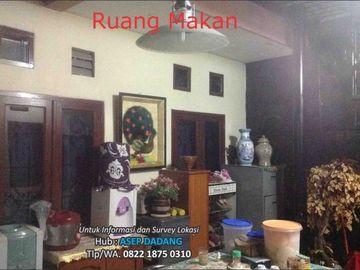 Rumah Taman Raflesia Kawaluyaan dekat Mesjid, Lapangan Tenis