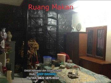 Rumah Taman Raflesia Kawaluyaan dekat Mesjid, Lapangan Tenis