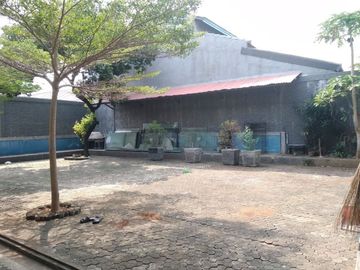 Rumah besar dan parkiran Luas satu satunya di Bintara Bekasi