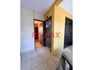 📍 Ubicación: Calle Pimentel 124, Santa Victoria
📐 Área Total: 122.40 m²

Características del Departamento:
🛏️ 3 Habitaciones amplias con closets,