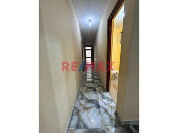 📍 Ubicación: Calle Pimentel 124, Santa Victoria
📐 Área Total: 122.40 m²

Características del Departamento:
🛏️ 3 Habitaciones amplias con closets,