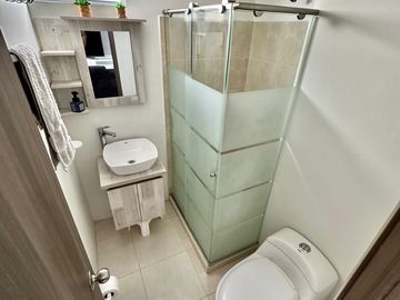 apartamento en venta en condina. Cod V9763673
