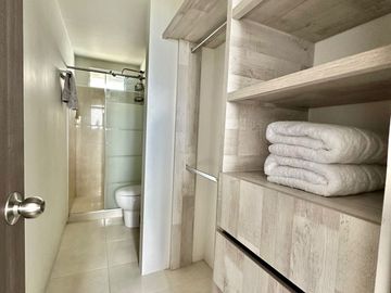 apartamento en venta en condina. Cod V9763673