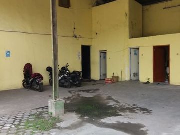 Gudang dijual murah di jalan raya sekarpuro pakis Malang