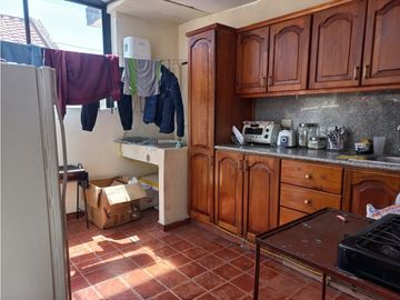 Casa en venta de 4 departamentos en totoracocha