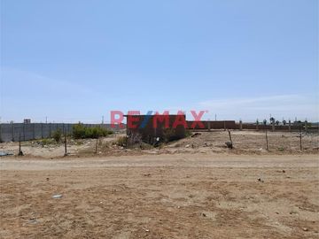 ¡Excelente oportunidad de inversión en Pimentel! 🚀
Ponemos a tu disposición un amplio terreno de 3440 m² ubicado estratégicamente en la Urbanización