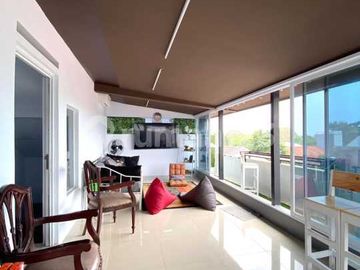 Rumah 3 Lantai Cilandak Rooftop Luas 5 Menit ke MRT Fatmawati