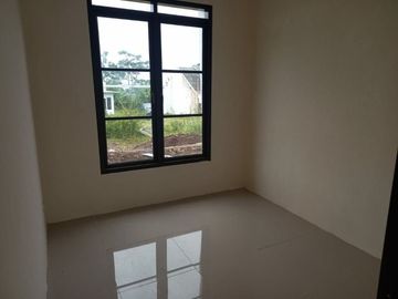 Rumah Dekat Wisata Lembang Dengan Nuansa Villa Di Ciater