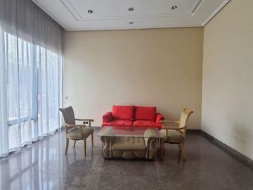 RUMAH at Jl PERMATA HIJAU, KEBAYORAN LAMA (LUAS dan MEGAH)