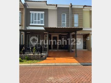 Rumah Full Furnished Strategis di Cluster Karelia Gading Serpong, Tangerang