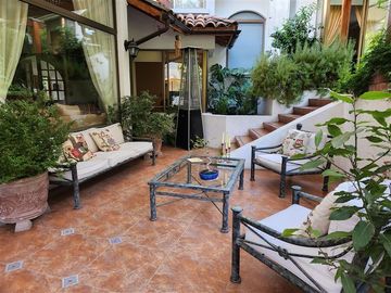 Casa en venta de 5 dorm. en Lo Barnechea