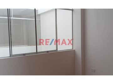🌟 ¡Oportunidad única en La Victoria, Chiclayo! 🌟

Descubre tu próximo hogar en la exclusiva Urbanización Santa Margarita. Este moderno departamento