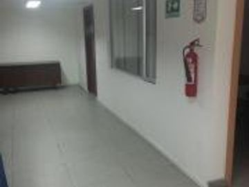 VENTA URGENTE OPORTUNIDAD CASA 700 M²  /  Para negocios u Oficinas / Sector NUEVO FERRISARIATO.
