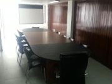 VENTA URGENTE OPORTUNIDAD CASA 700 M²  /  Para negocios u Oficinas / Sector NUEVO FERRISARIATO.