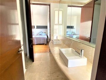 DEPARTAMENTO EN VENTA, TORRE ALTUS, JUNTO A LA SALLE, 3 REC. 3 AUTOS, DE LUJO.