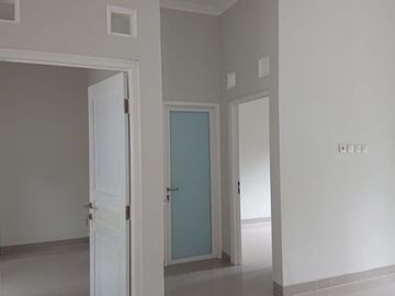 DIJUAL RUMAH MODERN MURAH DEKAT JL. JOGJA-SOLO 680 JUTA