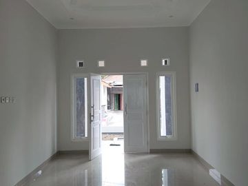 DIJUAL RUMAH MODERN MURAH DEKAT JL. JOGJA-SOLO 680 JUTA