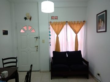 Departamento Tipo Casa en venta en Villa Luzuriaga