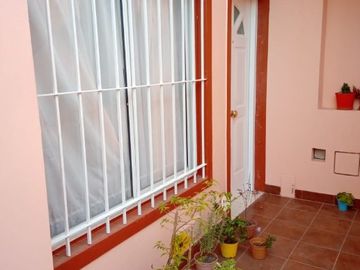 Departamento Tipo Casa en venta en Villa Luzuriaga