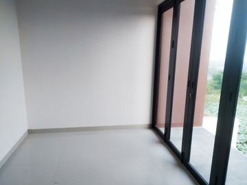 Rumah 2 Lantai Murah di Sariwangi