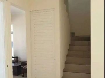DIJUAL MURAH RUMAH 2 LANTAI KAMAR 4 AKORDION 10 MENIT KE AREA SOEKARNO HATTA KOTA MALANG