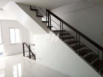 Modern Townhouse For Sale in Cubao near Edsa PH1112