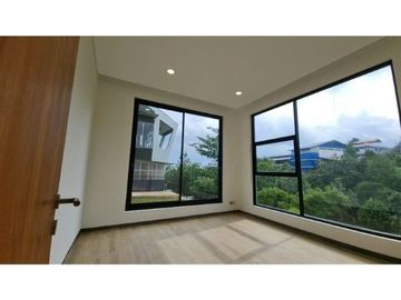 RUMAH VILLA DI DAGO CIGADUNG KODYA BANDUNG