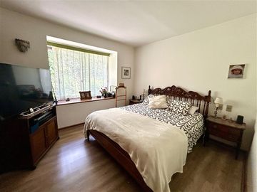 Casa en venta de 4 dorm. en Las Condes