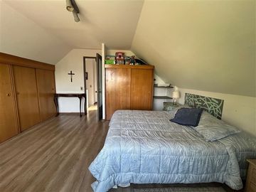 Casa en venta de 4 dorm. en Las Condes