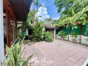 VENDO CASA EN ALTOS DEL GOLF (4)
