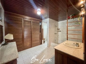 VENDO CASA EN ALTOS DEL GOLF (4)