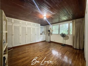 VENDO CASA EN ALTOS DEL GOLF (4)