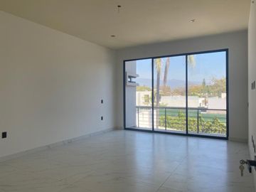 Estrene residencia moderna, en privada de 5 casas