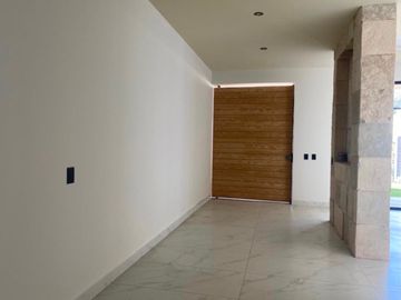 Estrene residencia moderna, en privada de 5 casas