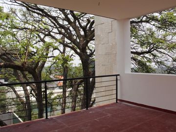 Estrene residencia moderna, en privada de 5 casas