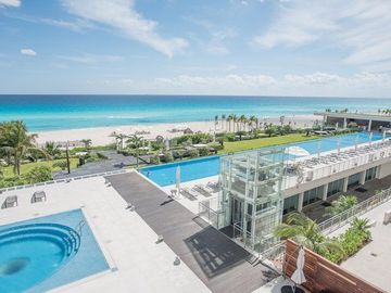 Departamento 4 recamaras frente al mar venta en Emerald Cancun