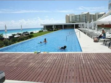 Departamento 4 recamaras frente al mar venta en Emerald Cancun
