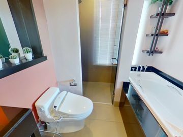 2 Bedroom Condo for sale at The Unique at Ruamchok