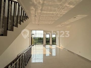 Disewakan Gedung Ruko Perkantoran 4 Lantai Iconix BSD Serpong