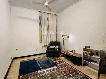 Dijual Cepat Rumah Halaman Luas 2 Lantai Strategis Pondok Indah
