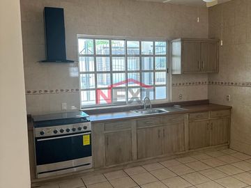 CASA EN VENTA AL NORTE DE LA CIUDAD, DE UNA PLANTA