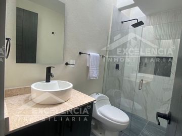 PRE-VENTA DE CASA DE DOS NIVELES EN FRACC. RINCON DE LAS AVES, (PROTOTIPO BUHO)