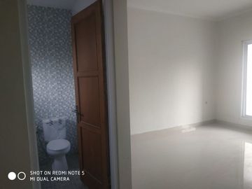 Rumah dalam Perumahan Maguwoharjo Dekat Pasar Stan tajem