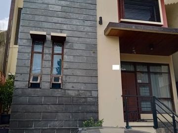 Rumah Minimalis 2 Lantai di Cigadung Siap Huni