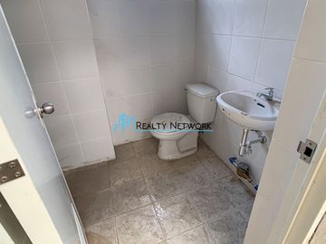 630 SqM Warehouse in Subangdaku For Rent